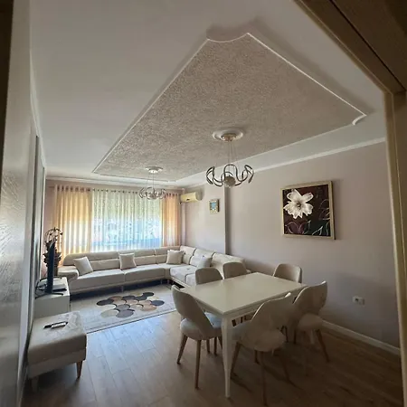 Apartament Tirane Appartamento